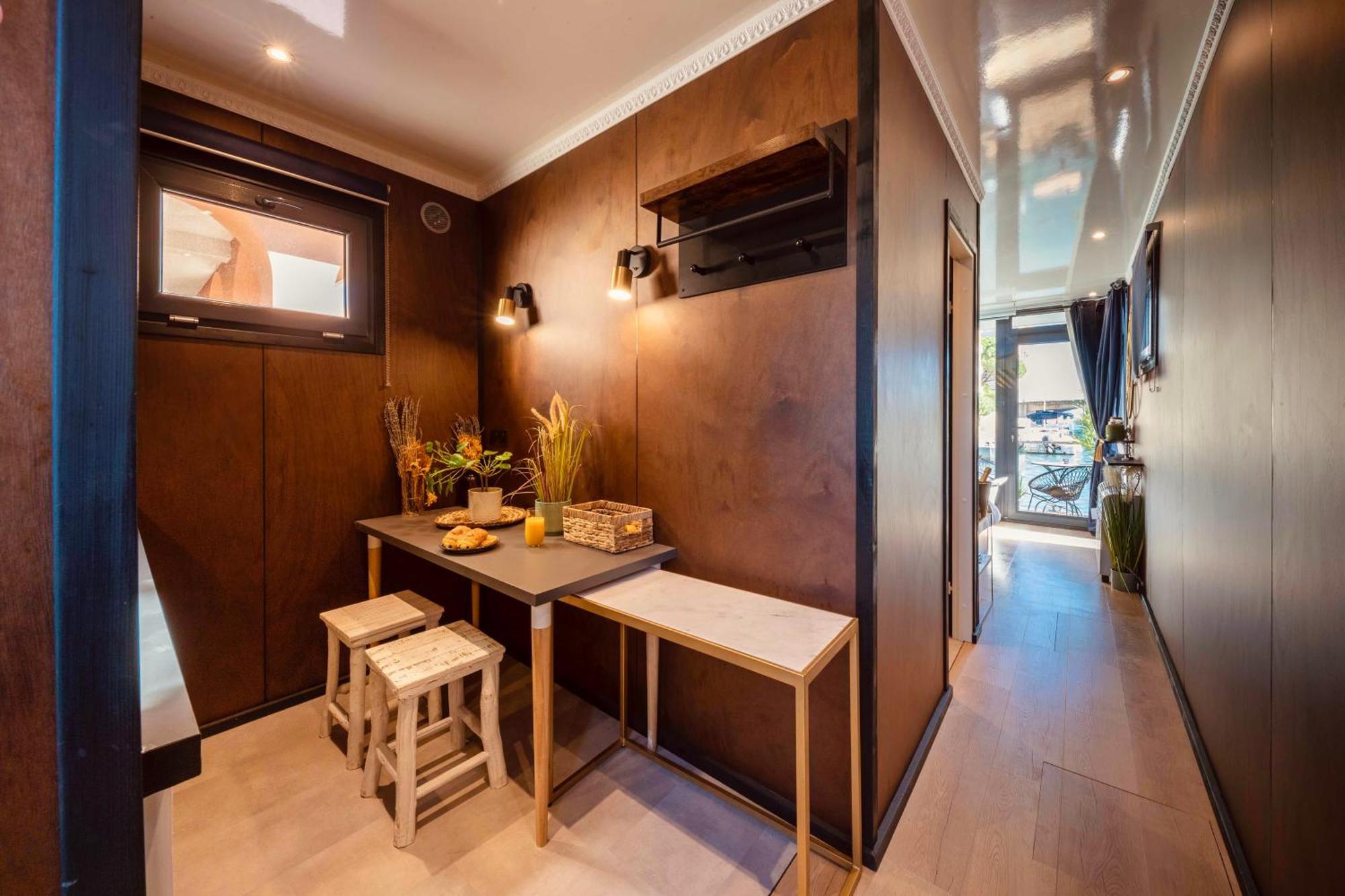 ホテル Escale Royale Fréjus 部屋 写真